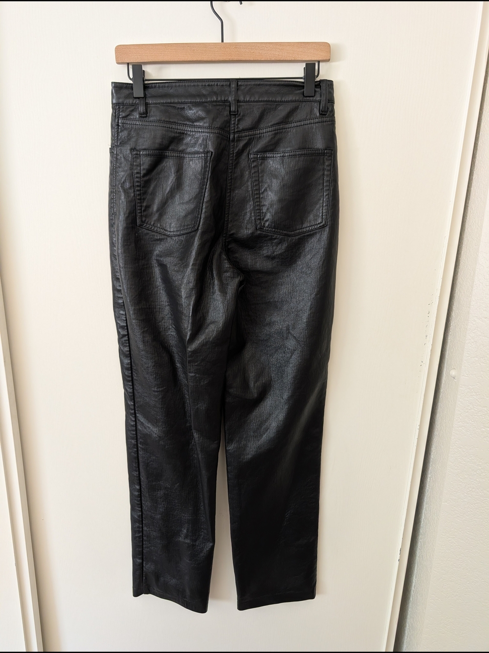 Aritzia Wilfred Womens 8 Black Faux Leather Straight Leg Pants Biker Classic - Picture 5 of 8